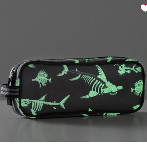 Pottery Barn kids Shark Bones Glow-in-the-Dark Lunch Box & pencil case NWT - Picture 8 of 10